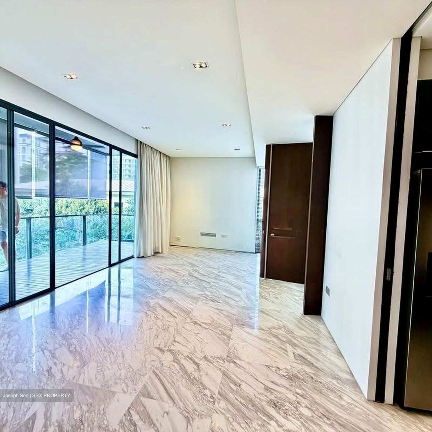 Sui Generis (D10), Condominium #632914301